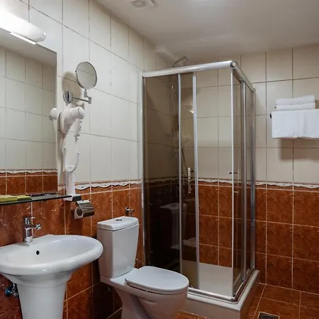 Romantique Hotel 3*